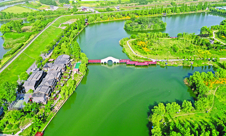 古城景美引客来